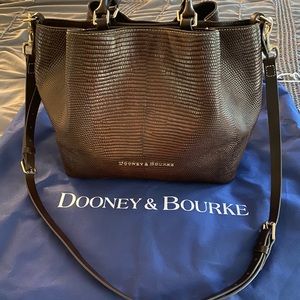 Dooney & Bourke Large Barlow bag and wallet